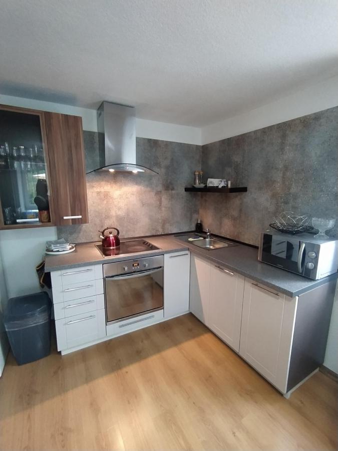 Apartman Karin Huty Εξωτερικό φωτογραφία