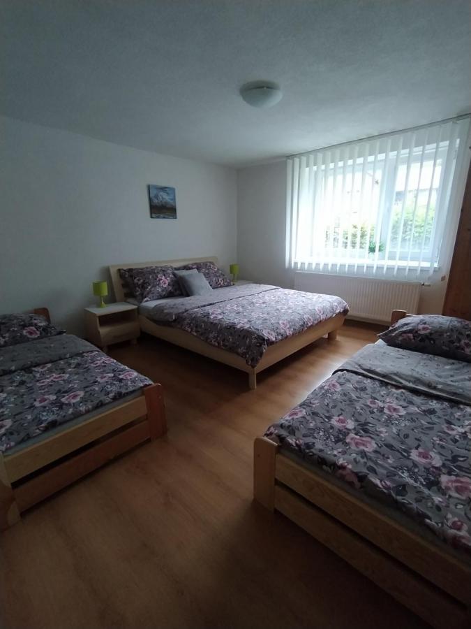 Apartman Karin Huty Εξωτερικό φωτογραφία