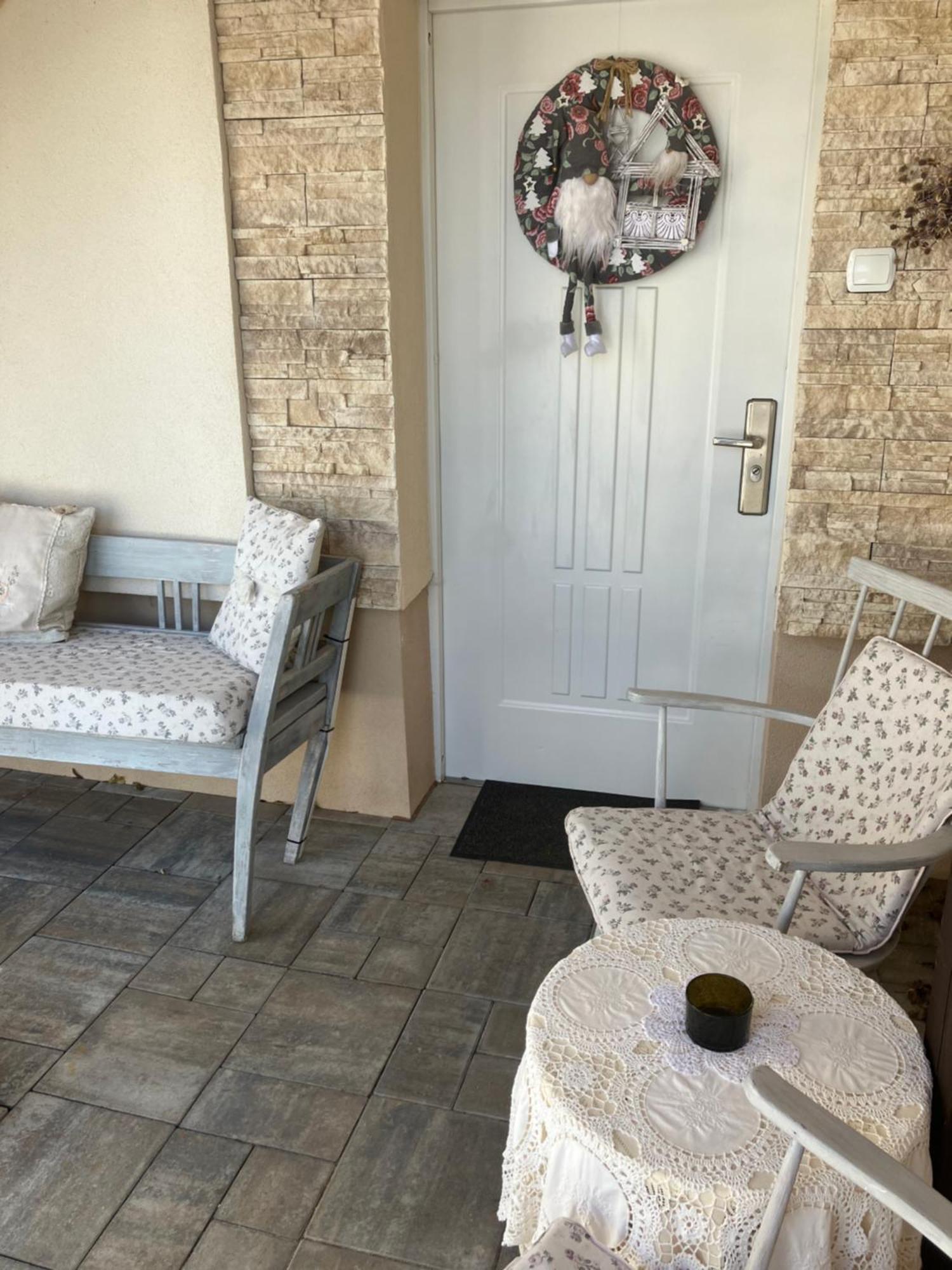 Apartman Karin Huty Εξωτερικό φωτογραφία