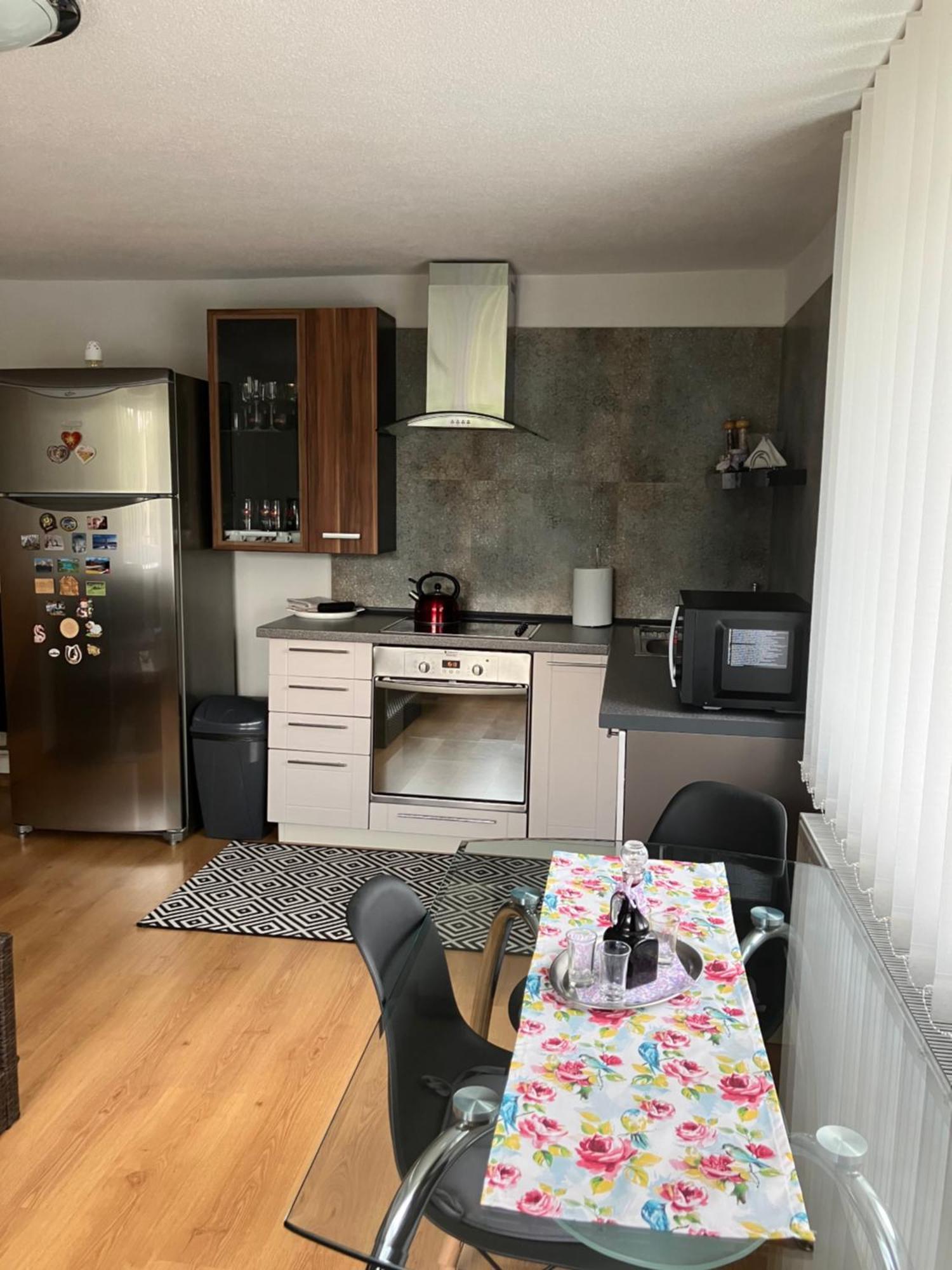 Apartman Karin Huty Εξωτερικό φωτογραφία