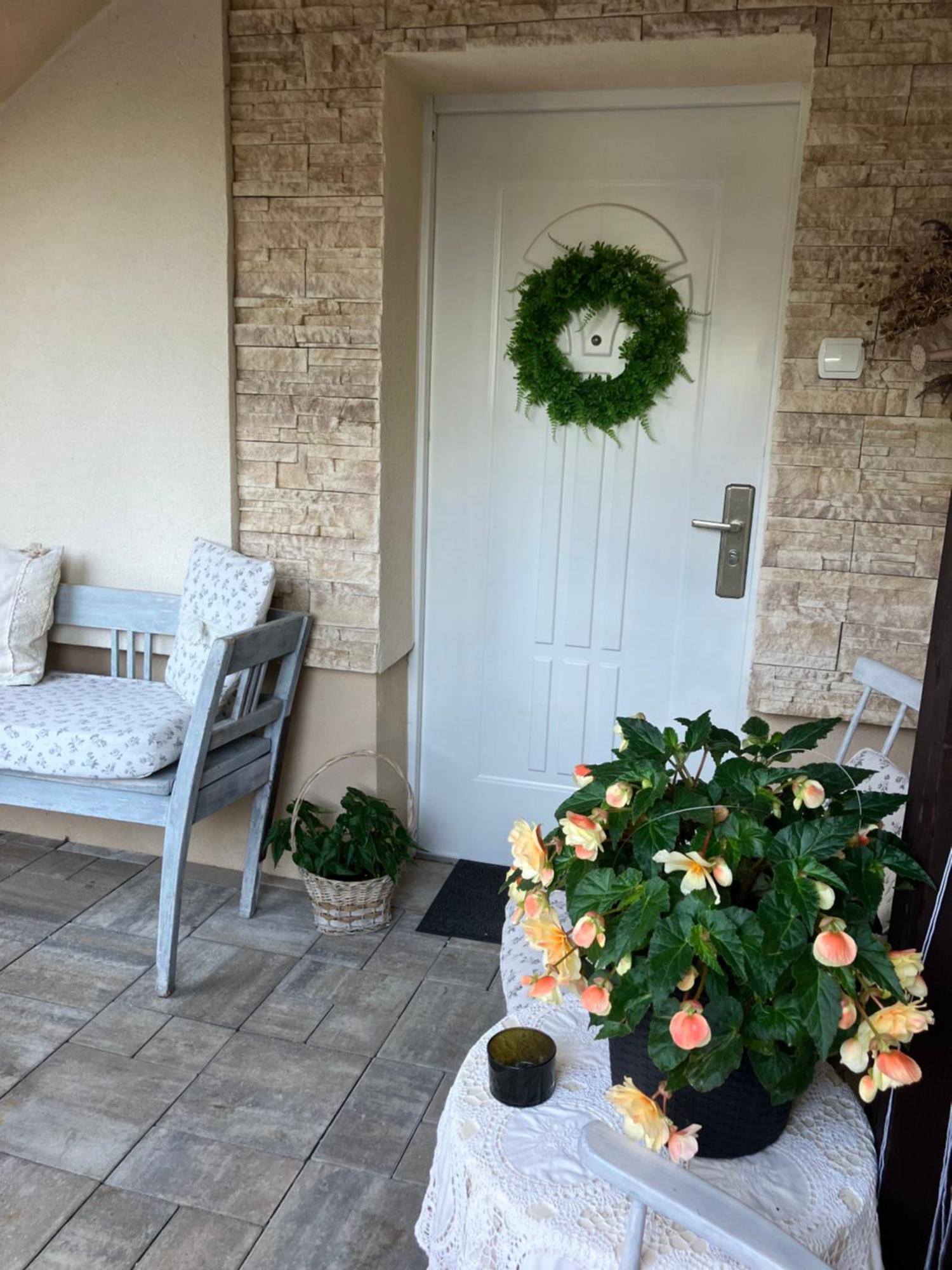 Apartman Karin Huty Εξωτερικό φωτογραφία